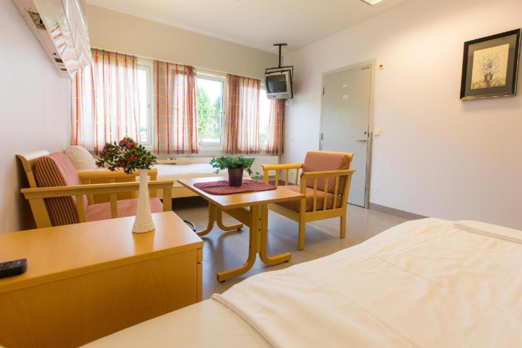 Stensby Hostel Eidsvoll Esterno foto
